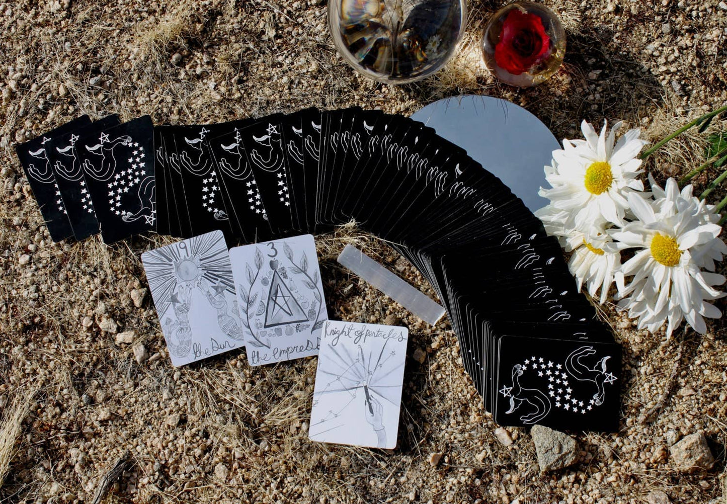 DIVINA Tarot Deck